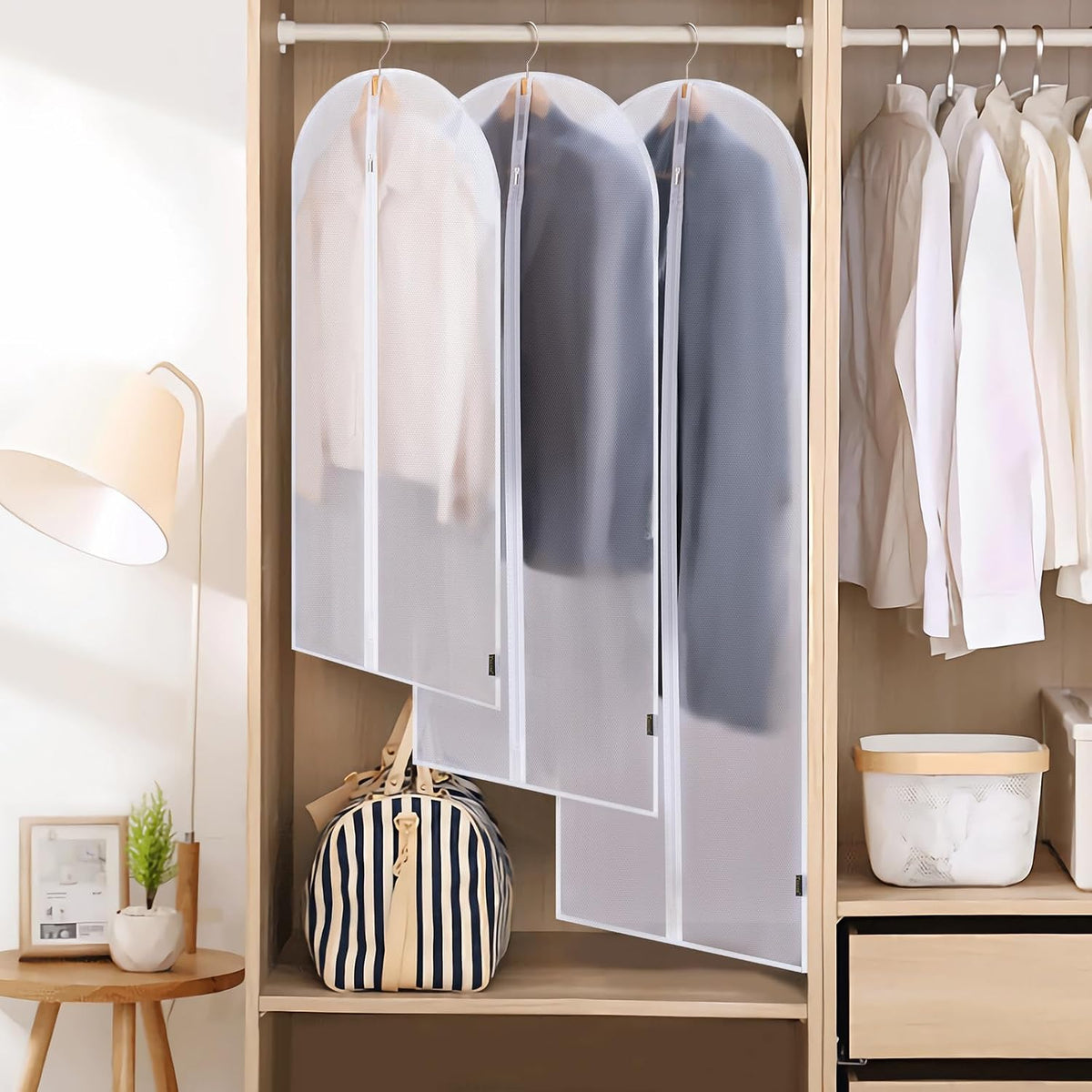 Wardrobe storage bags