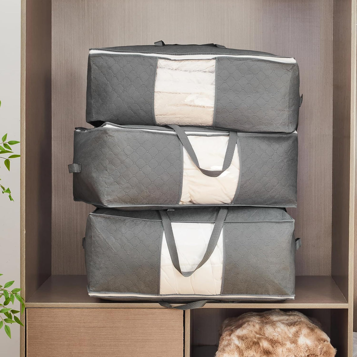 105L Extra Large Storage Bag for Blankets Comforters Bedding Clothes Pillow